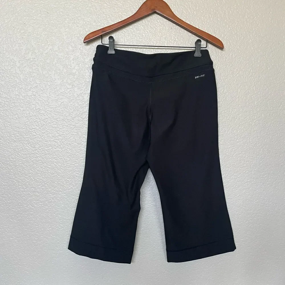 Nike Dri-Fit Capri Cropped Active Leggings M